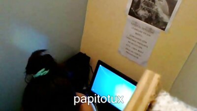 Swinging bojo wong telu ing kamar turu
